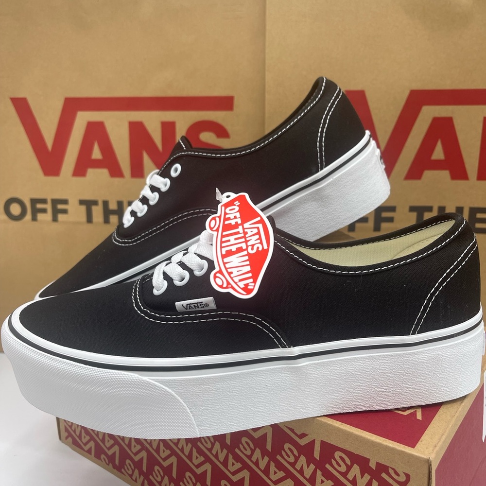 Vans Men’s Authentic Stacked
Canvas Black/True W Platform Sneakers
VN0A5KXXBMX - Picture 10 of 16